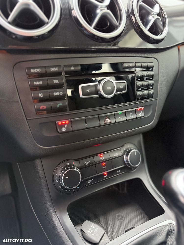 Mercedes-Benz B 180 - 12