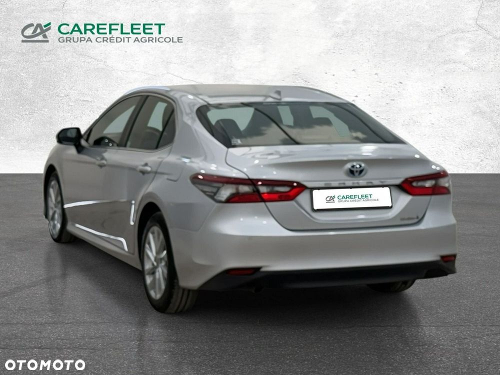 Toyota Camry - 8
