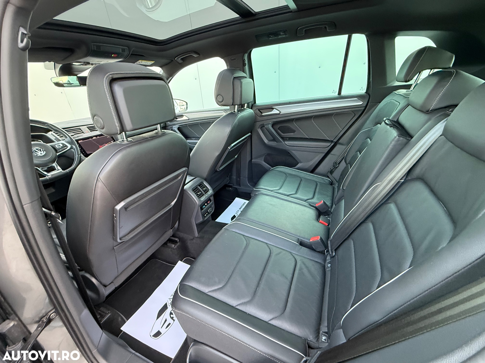 Volkswagen Tiguan 2.0 TDI SCR 4MOTION (BlueMotion Techn.) DSG Highline - 9