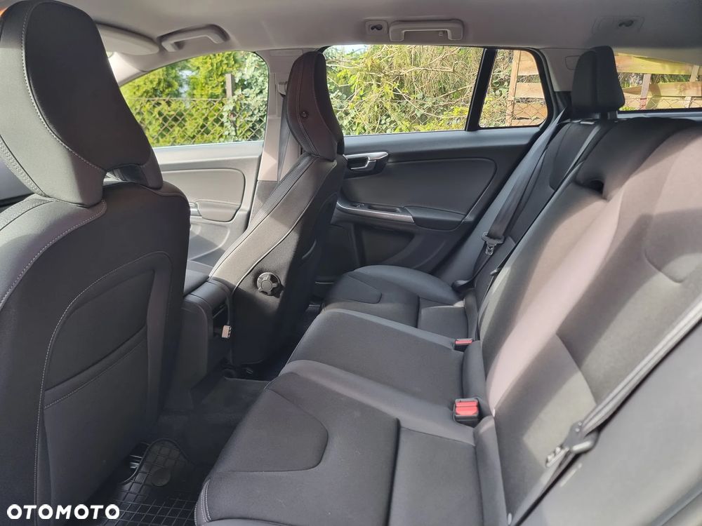 Volvo V60 D3 Kinetic - 20
