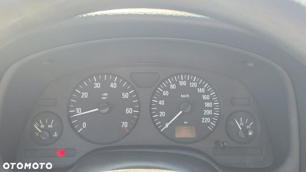 Opel Astra - 11