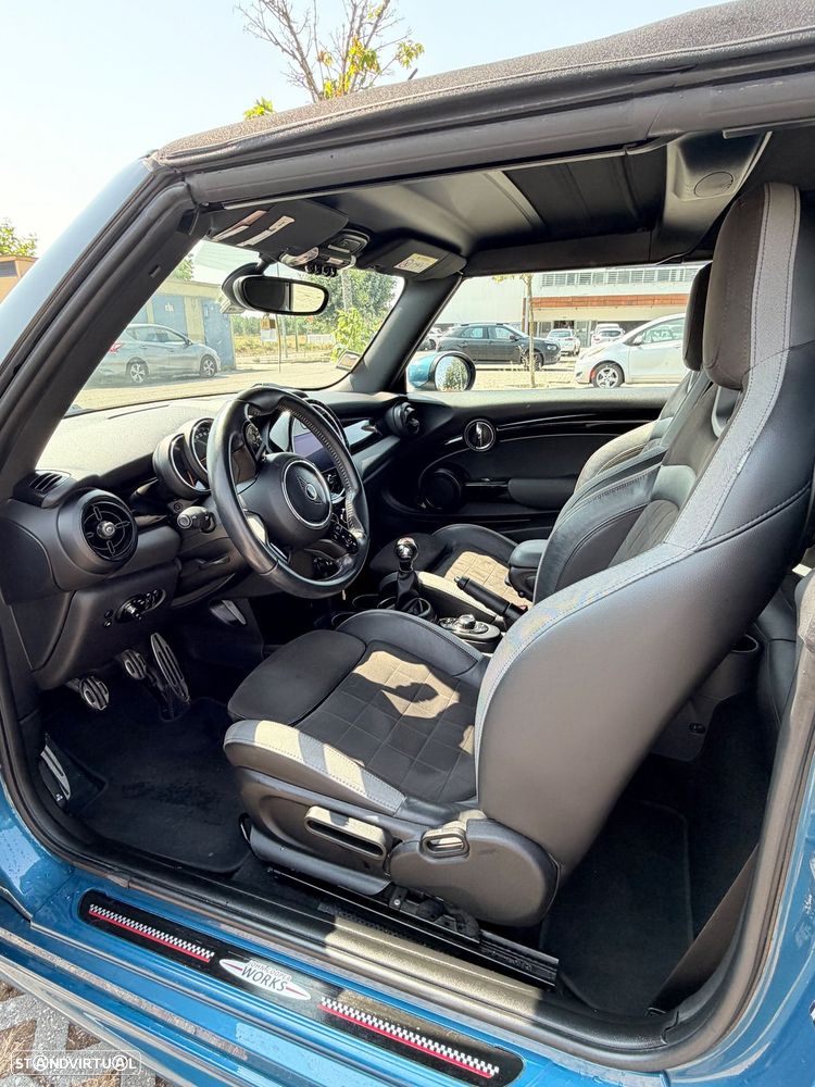 MINI Cabrio One Sport Edition - 4