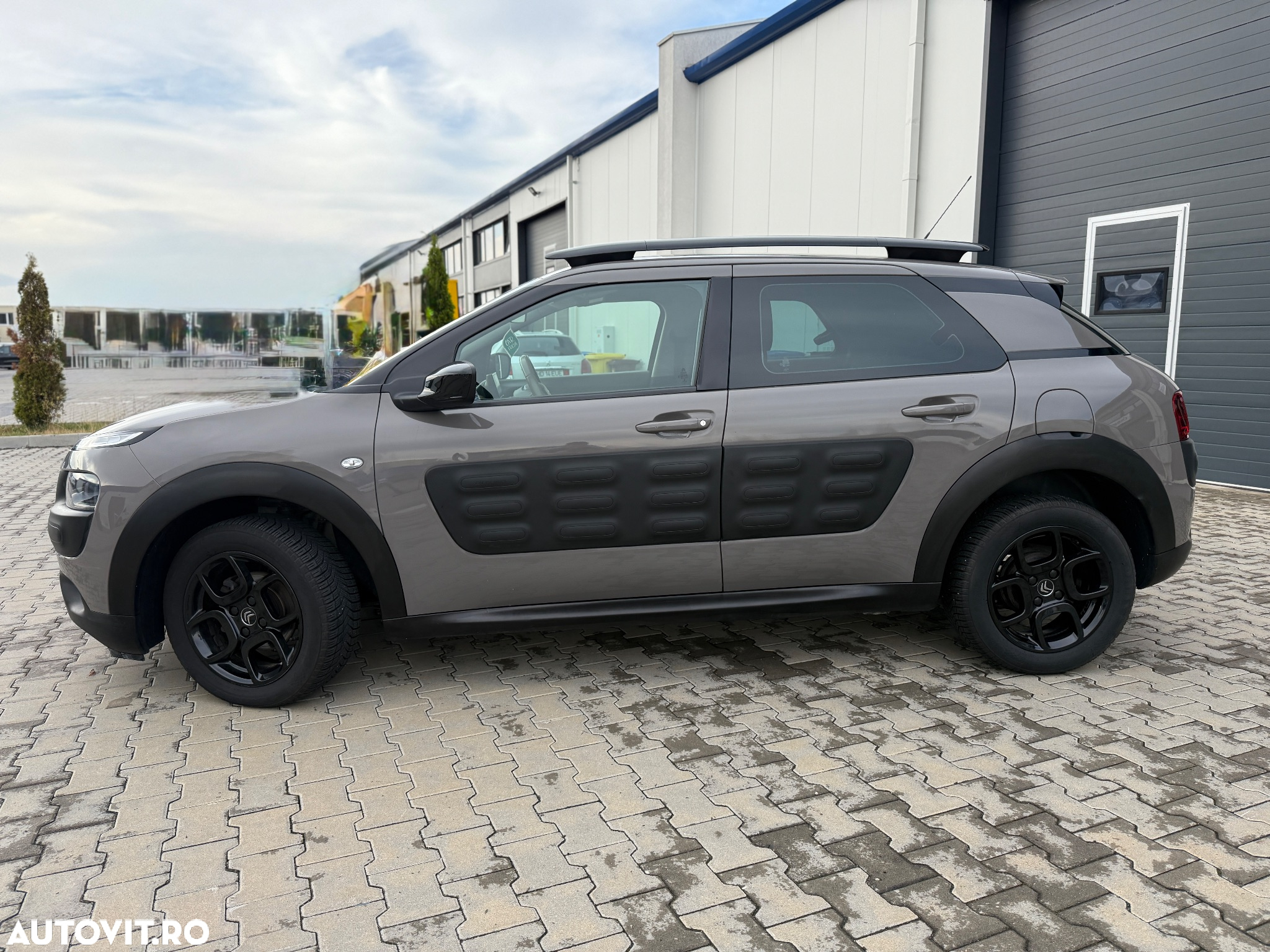 Citroën C4 Cactus PureTech 82 Feel Edition - 3