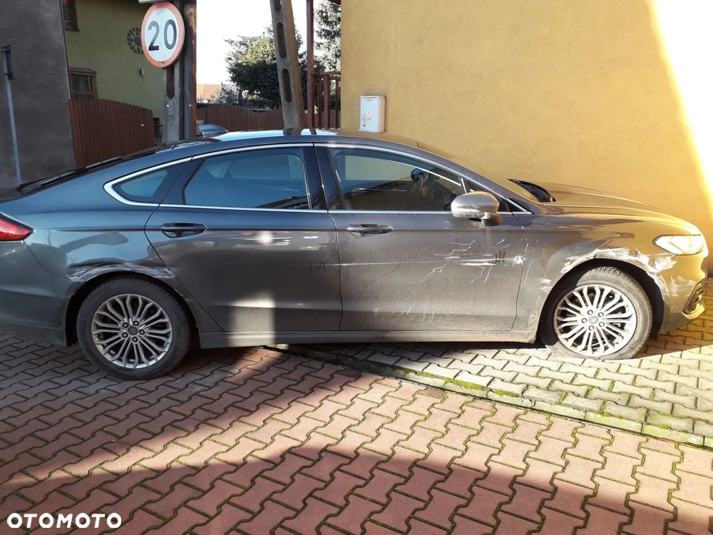 Ford Mondeo 2.0 TDCi Titanium - 16