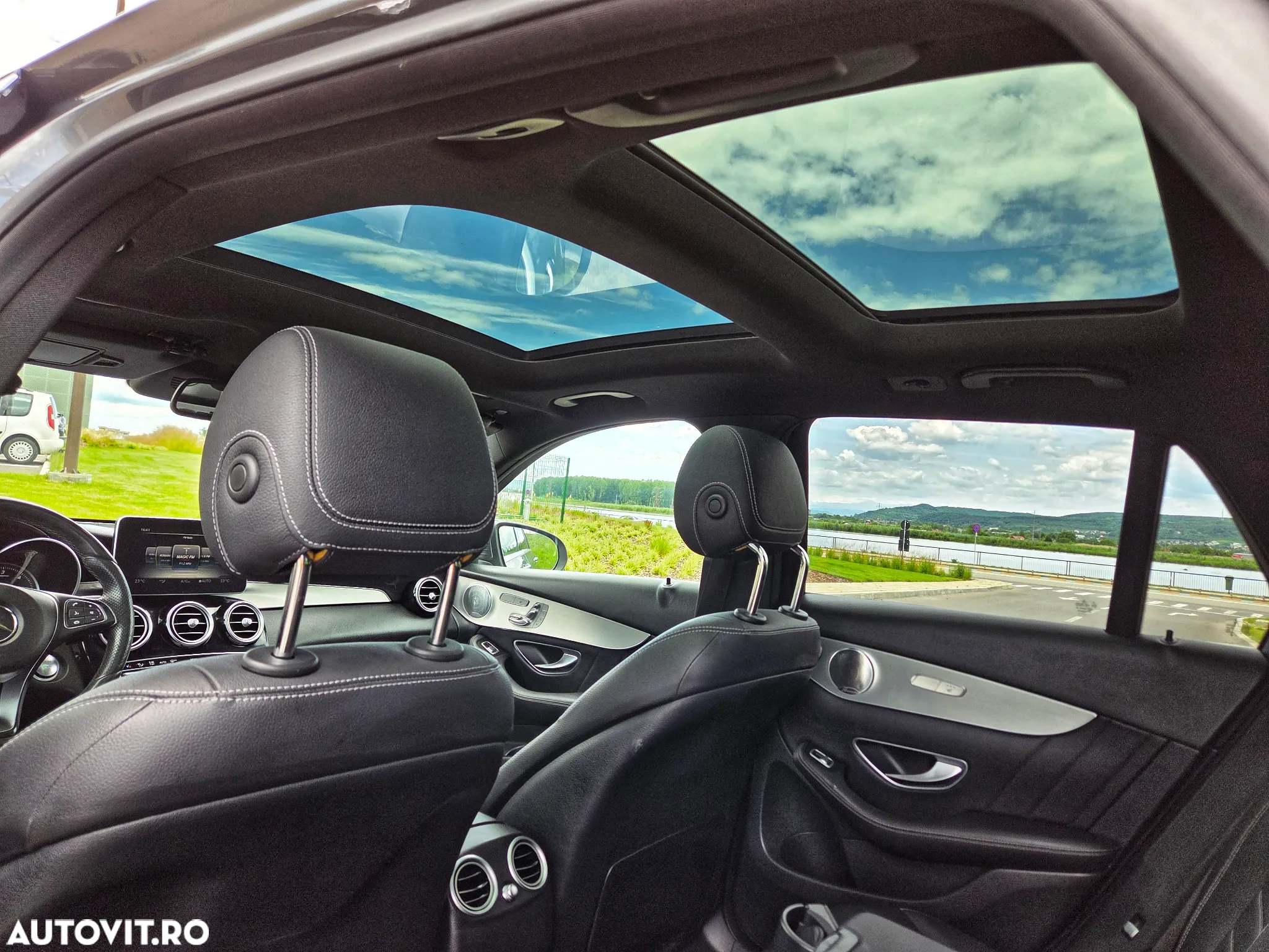 Mercedes-Benz GLC 250 d 4Matic 9G-TRONIC AMG Line - 26