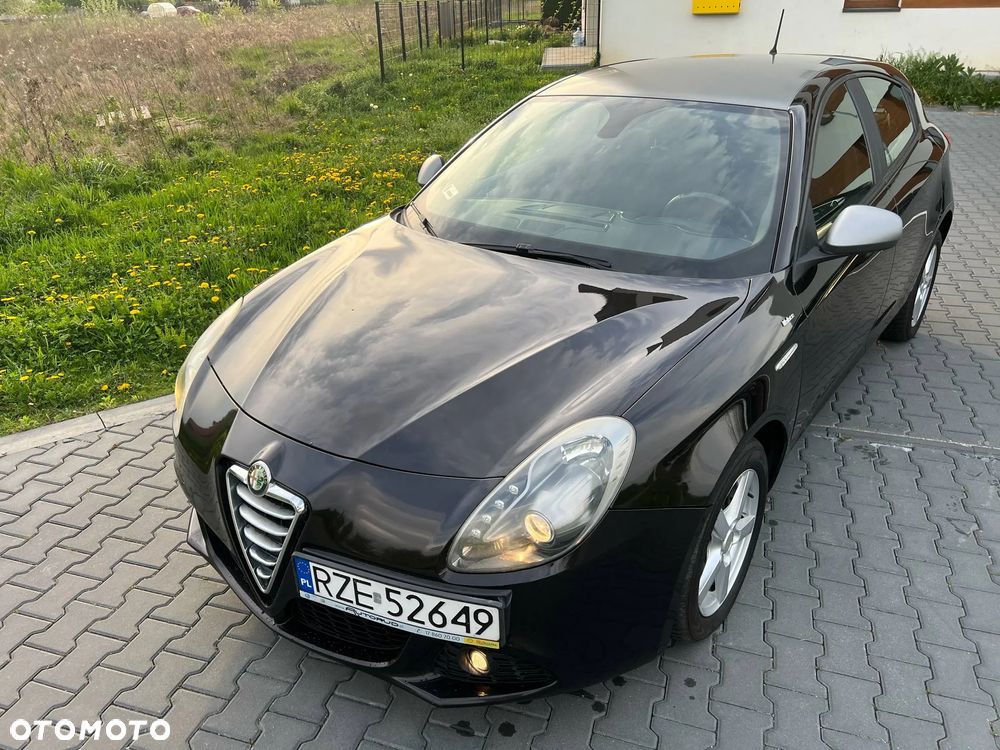 Alfa Romeo Giulietta 1.6 JTDM Veloce - 1