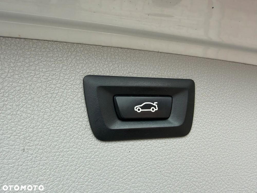 BMW Seria 3 - 25