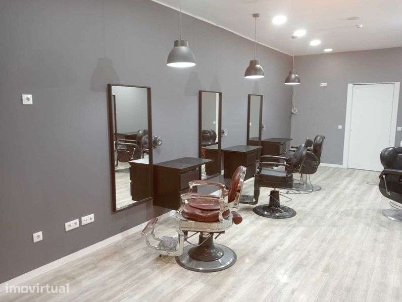 Barbearia, centro de Aveiro - Grande imagem: 3/7
