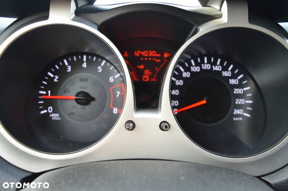 Nissan Juke 1.6 Visia - 25