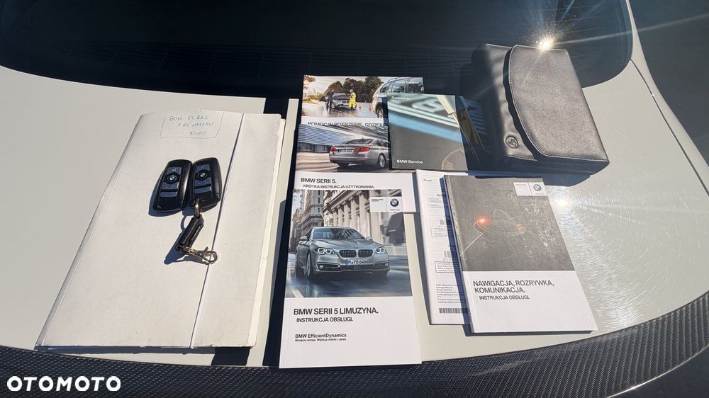 BMW Seria 5 525d xDrive - 38