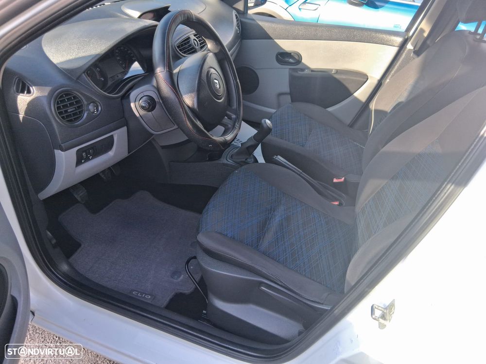 Renault Clio 1.5 dCi Confort - 14