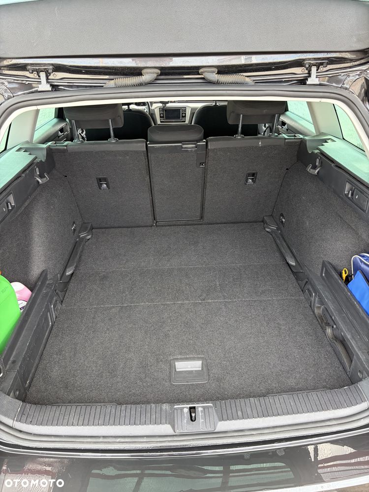Volkswagen Passat - 7