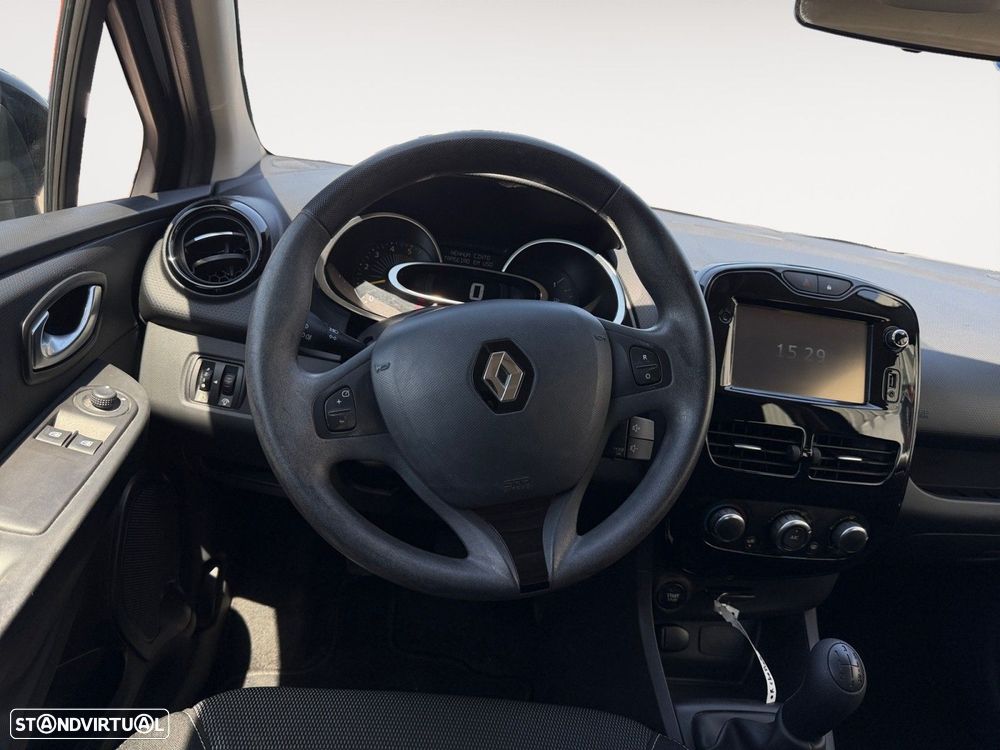 Renault Clio Sport Tourer - 12