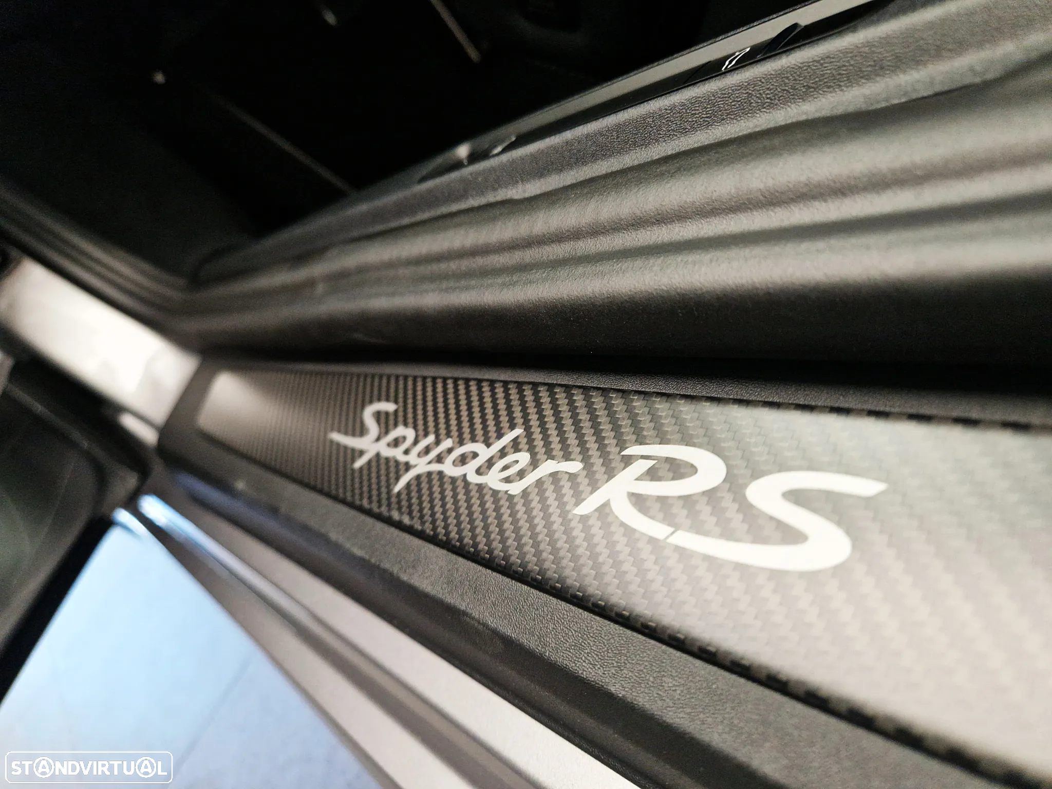 Porsche 718 Spyder RS - 23