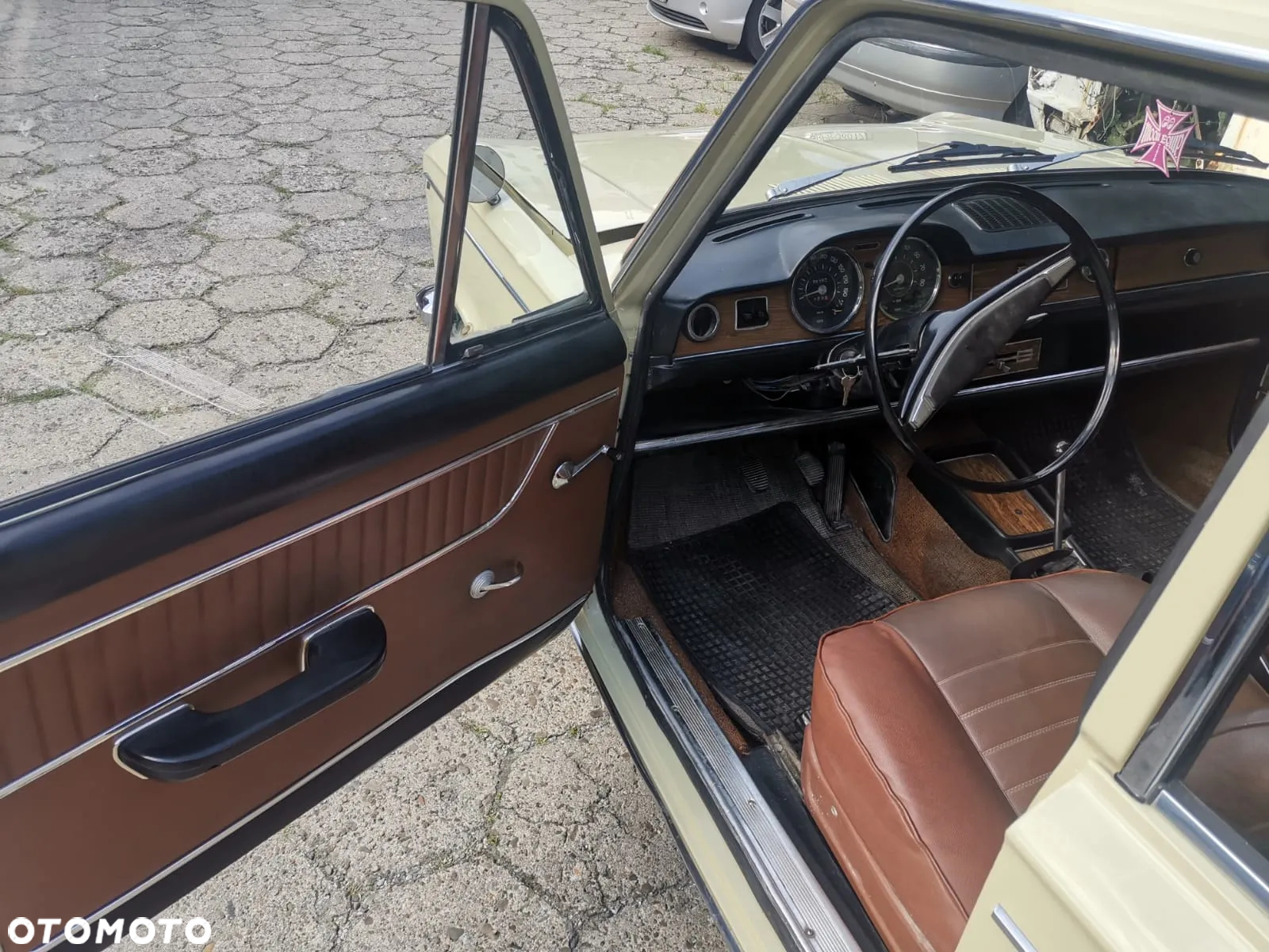 Fiat 125p - 4