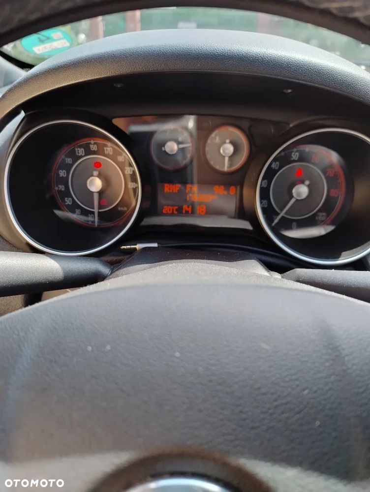 Fiat Punto 1.4 Estiva S&S - 6