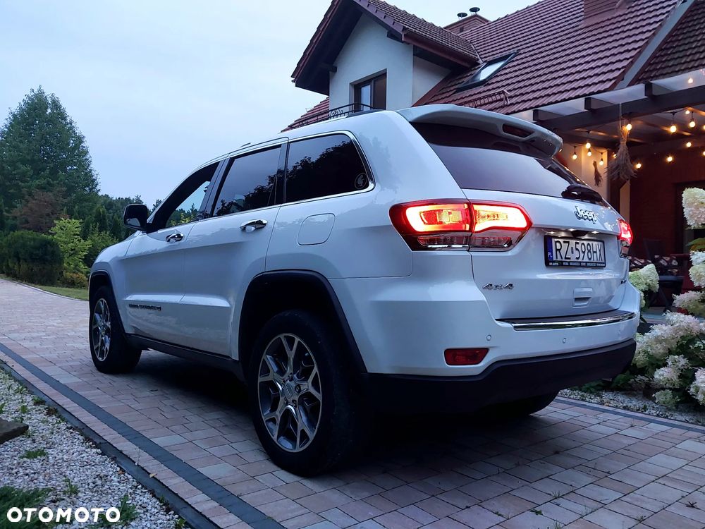 Jeep Grand Cherokee - 18