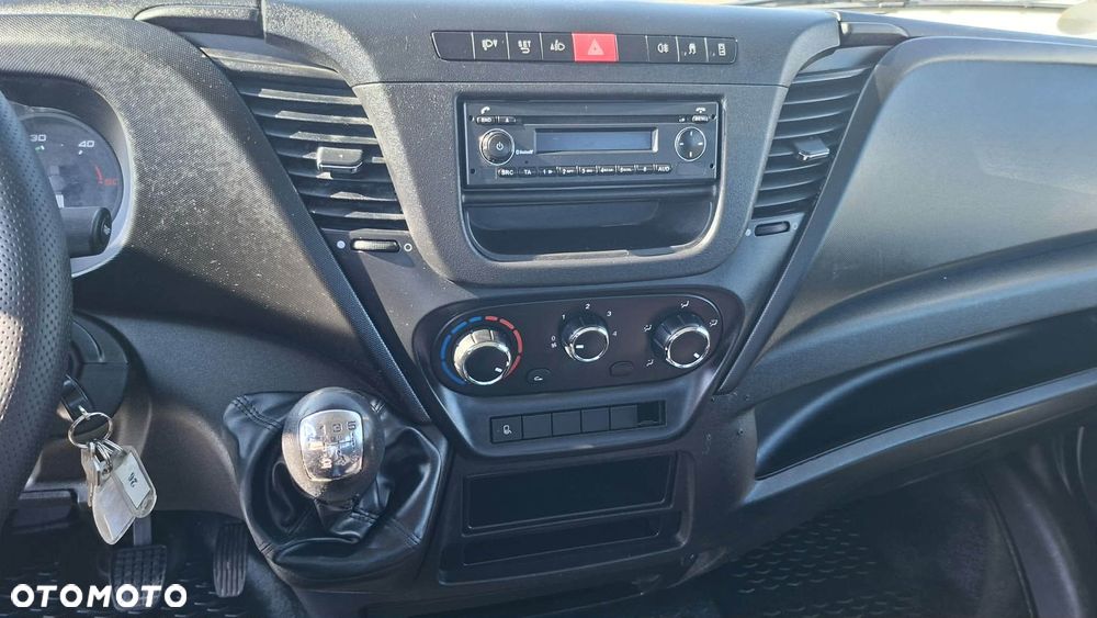 Iveco 35C13, 35C14, 35C15, 35C16 - 10