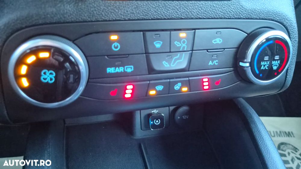 Ford Focus 1.5 EcoBlue Active Business - 10
