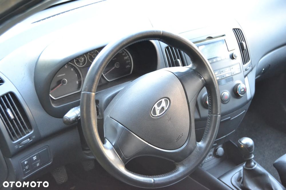 Hyundai i30 1.4 Base - 13