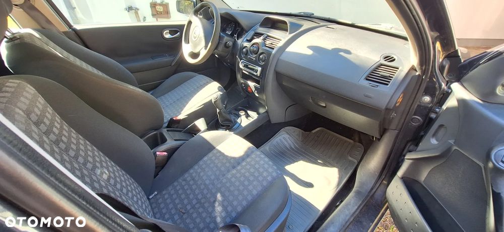 Renault Megane - 11