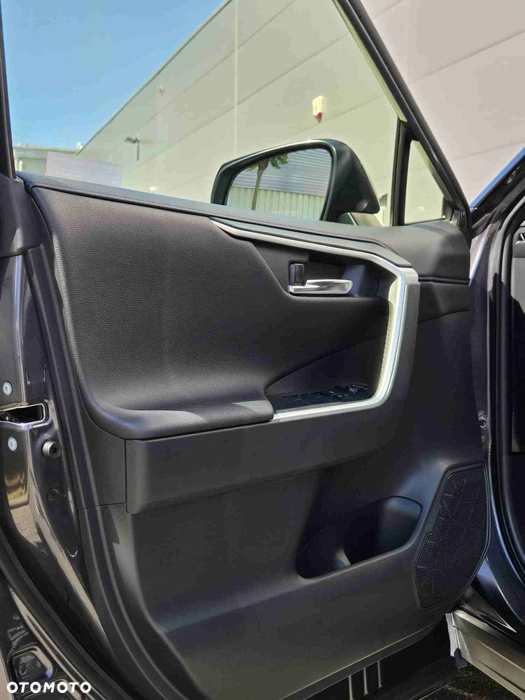 Toyota RAV4 - 28
