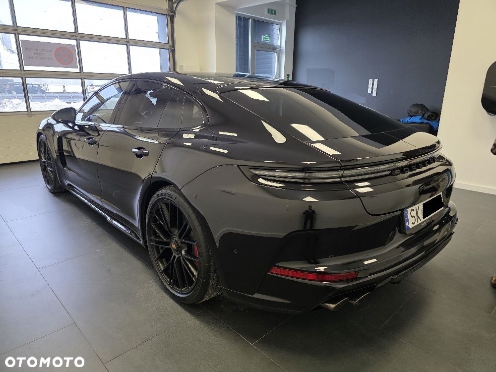 Porsche Panamera - 2