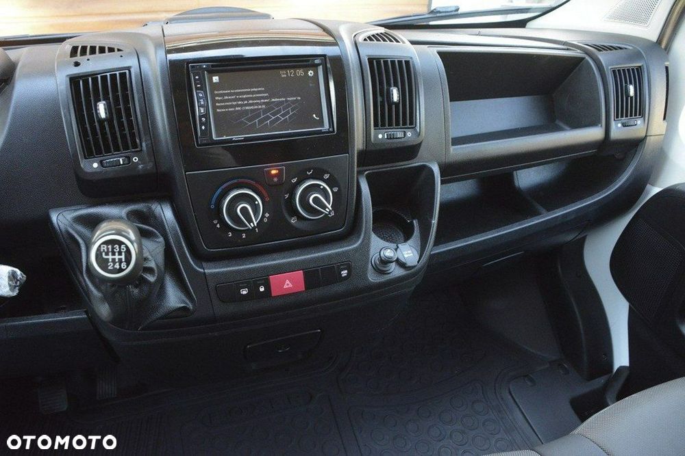 Peugeot Boxer - 24