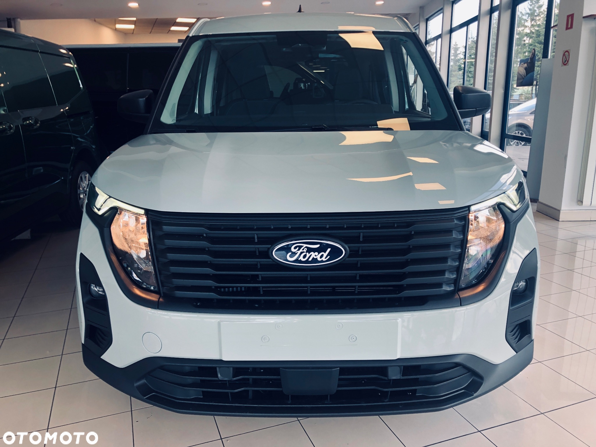 Ford Tourneo Courier 1.0 EcoBoost Trend - 2