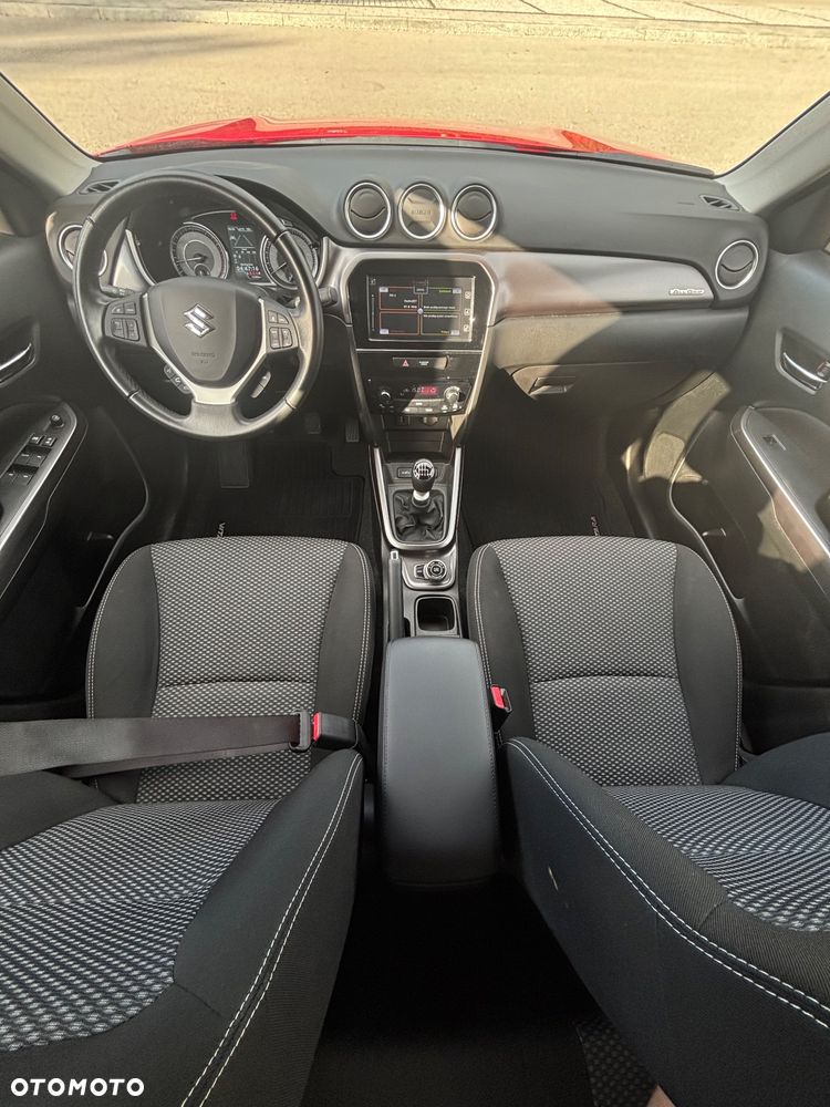 Suzuki Vitara 1.4 Boosterjet mHEV Premium Plus 4WD - 22