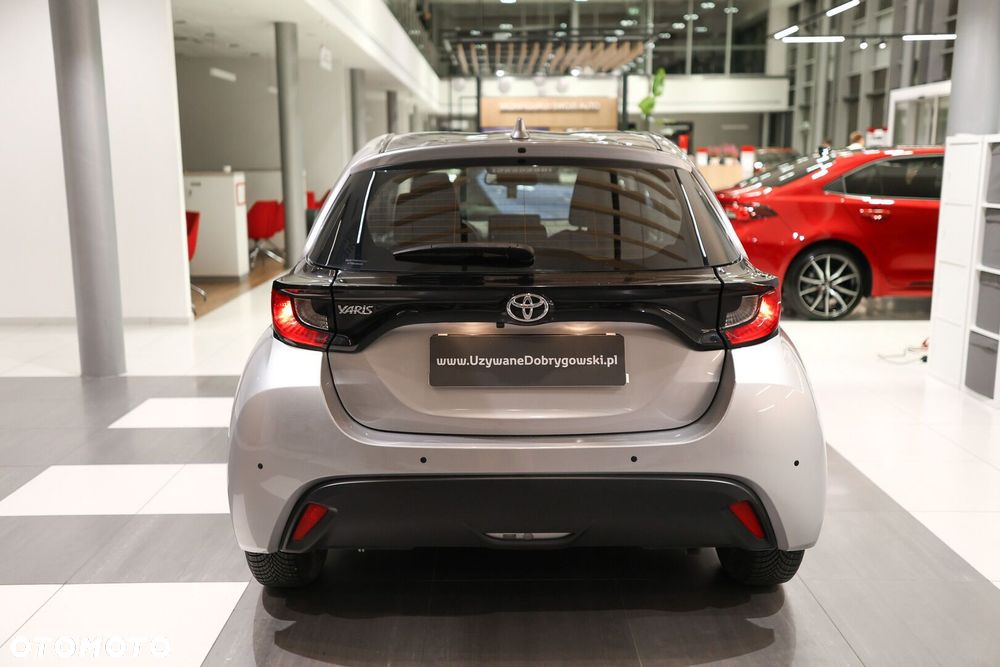 Toyota Yaris 1.5 Comfort - 6