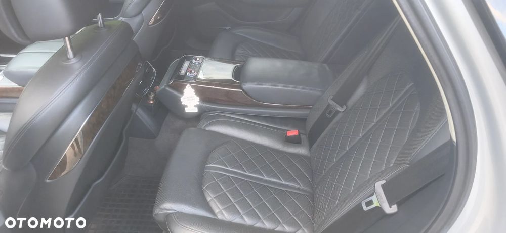 Audi A8 4.2 TDI Quattro - 13