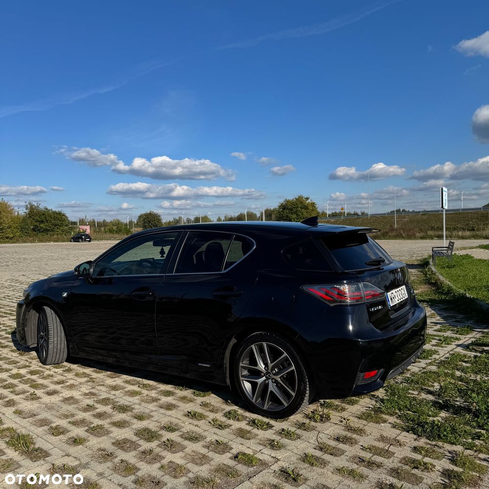 Lexus CT 200h F Sport - 11