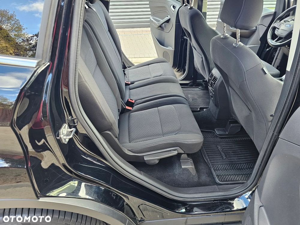 Ford Kuga 2.0 TDCi FWD Titanium - 14