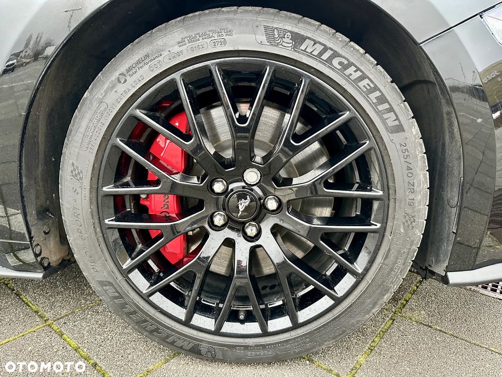 Ford Mustang 5.0 V8 GT - 19