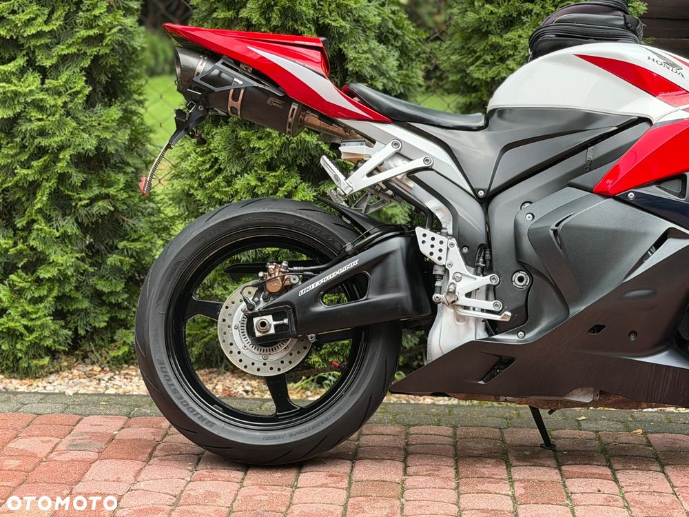 Honda CBR - 9