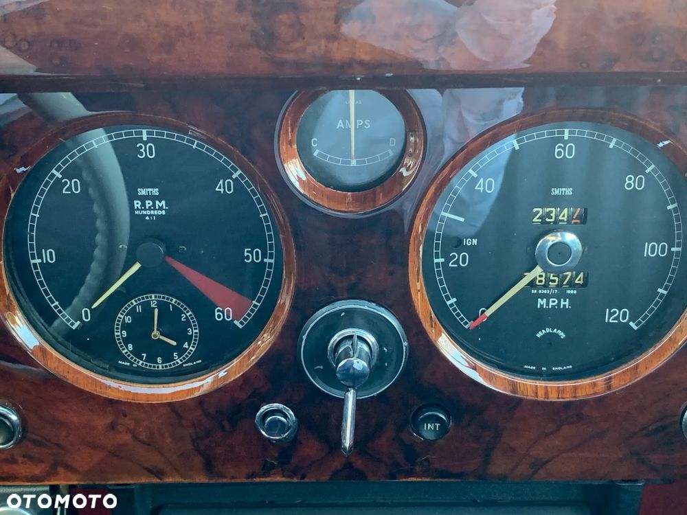 Jaguar MK II - 10