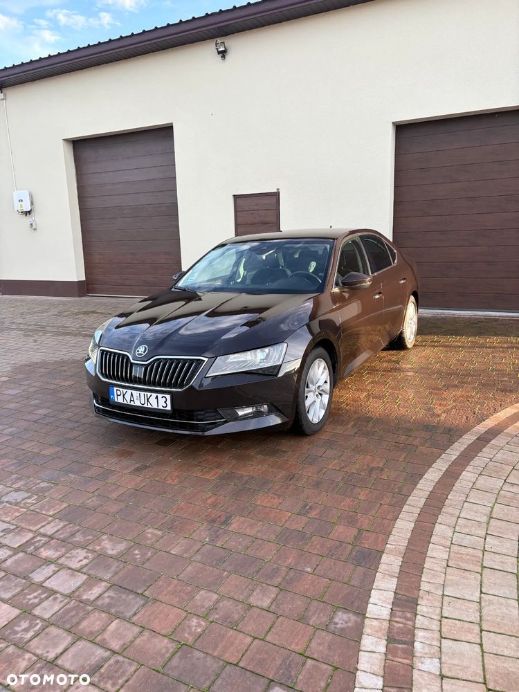 Skoda Superb 1.6 TDI DSG Style - 8