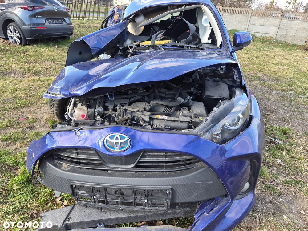 Toyota Yaris Hybrid 1.5 Executive - 4