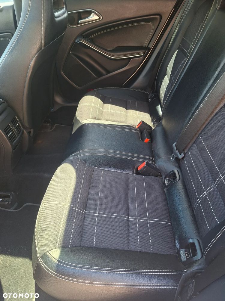Mercedes-Benz CLA 220 CDI - 7