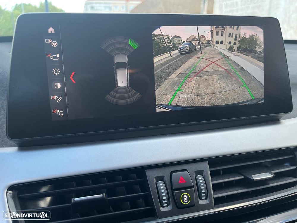 BMW X1 16 d sDrive Auto Line Sport - 26