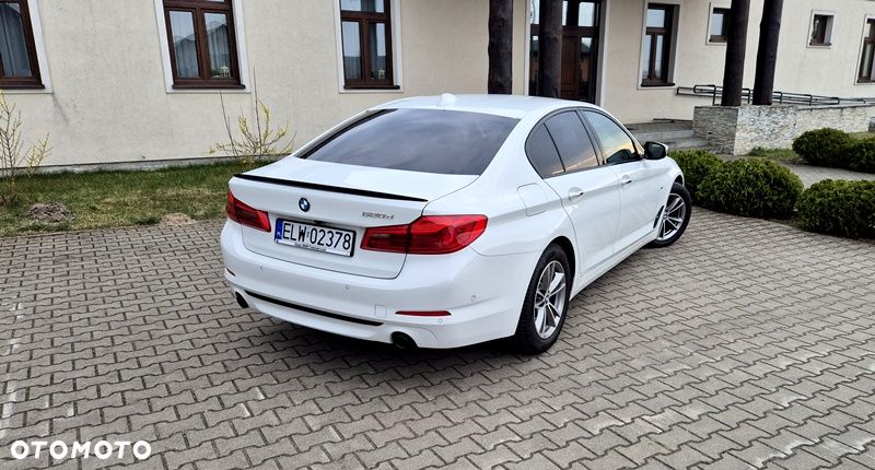 BMW Seria 5 520d Efficient Dynamics Sport Line sport - 16
