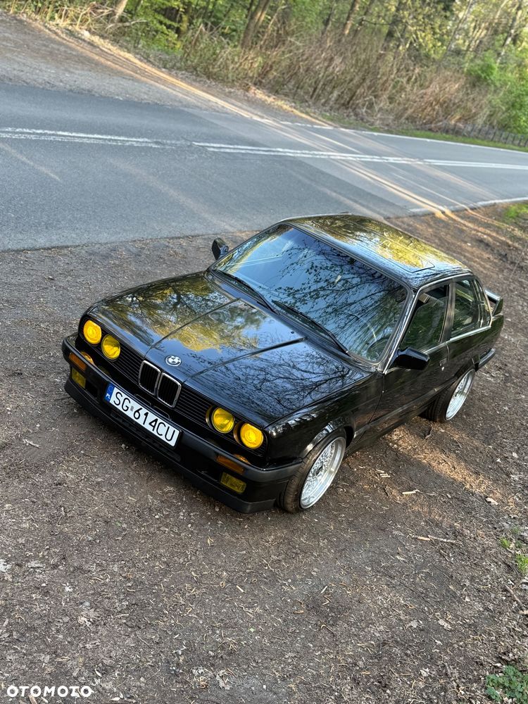 BMW Seria 3 318is - 12