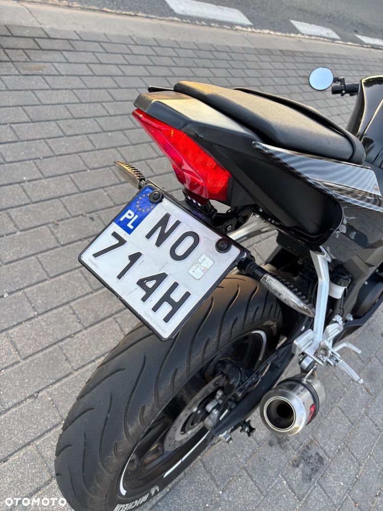 Yamaha YZF - 9
