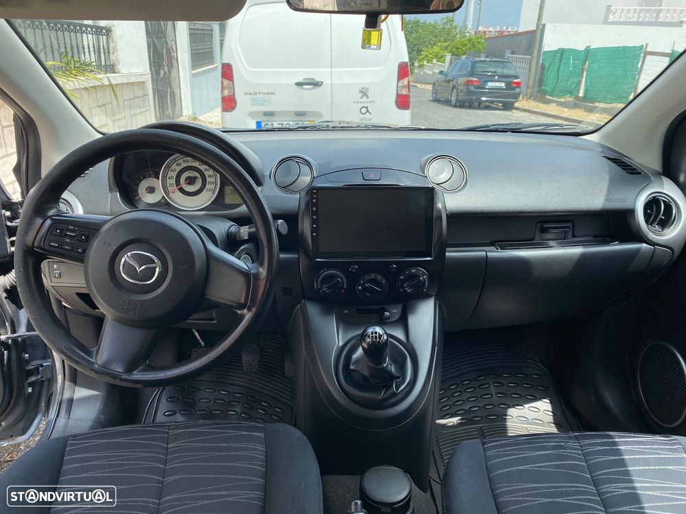 Mazda 2 - 2