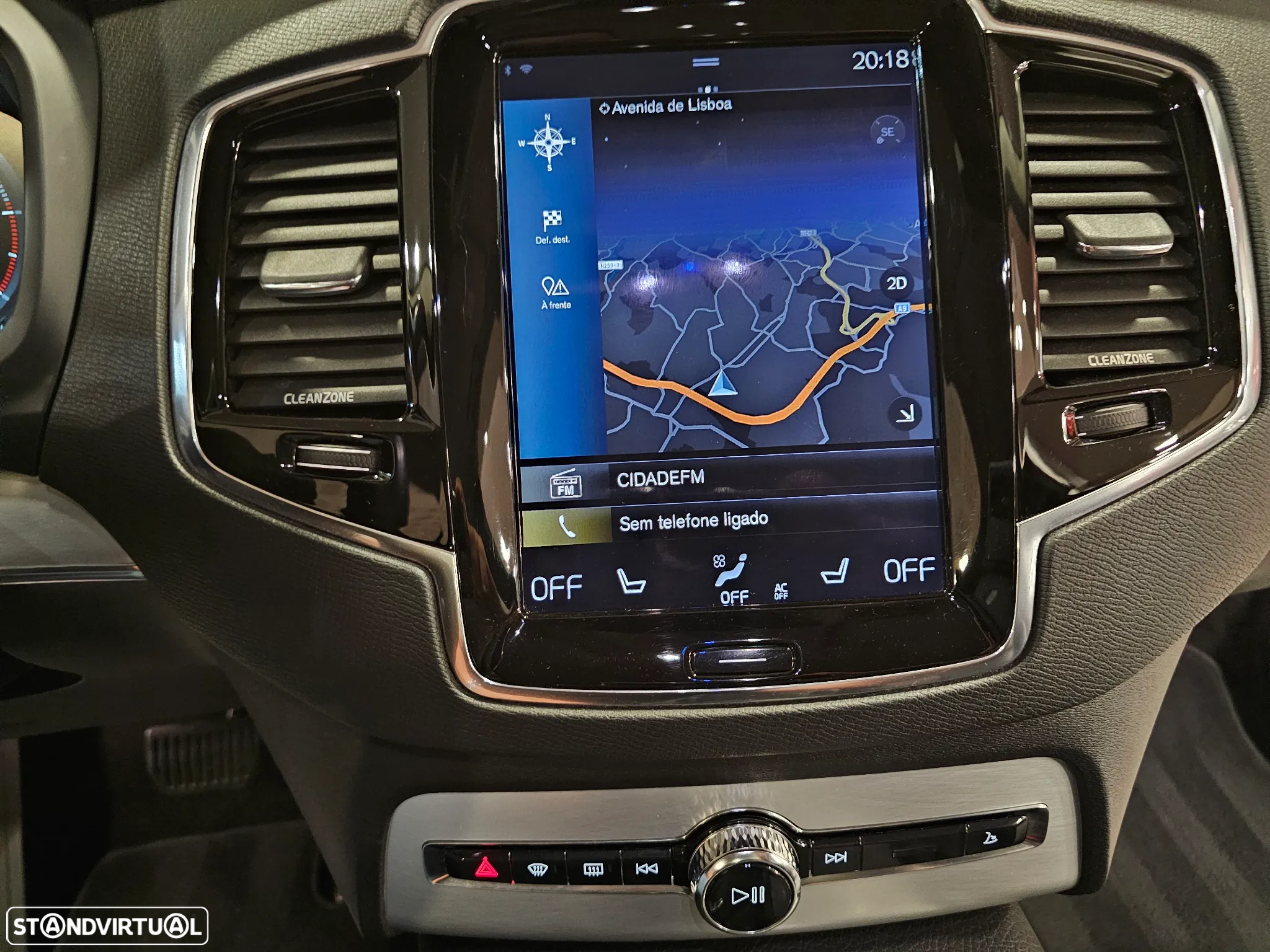 Volvo XC 90 2.0 D4 Momentum - 19