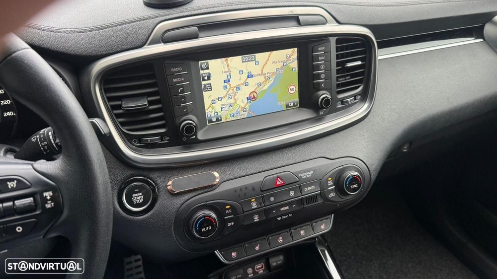 Kia Sorento 2.2 CRDi Premium Aut. - 7