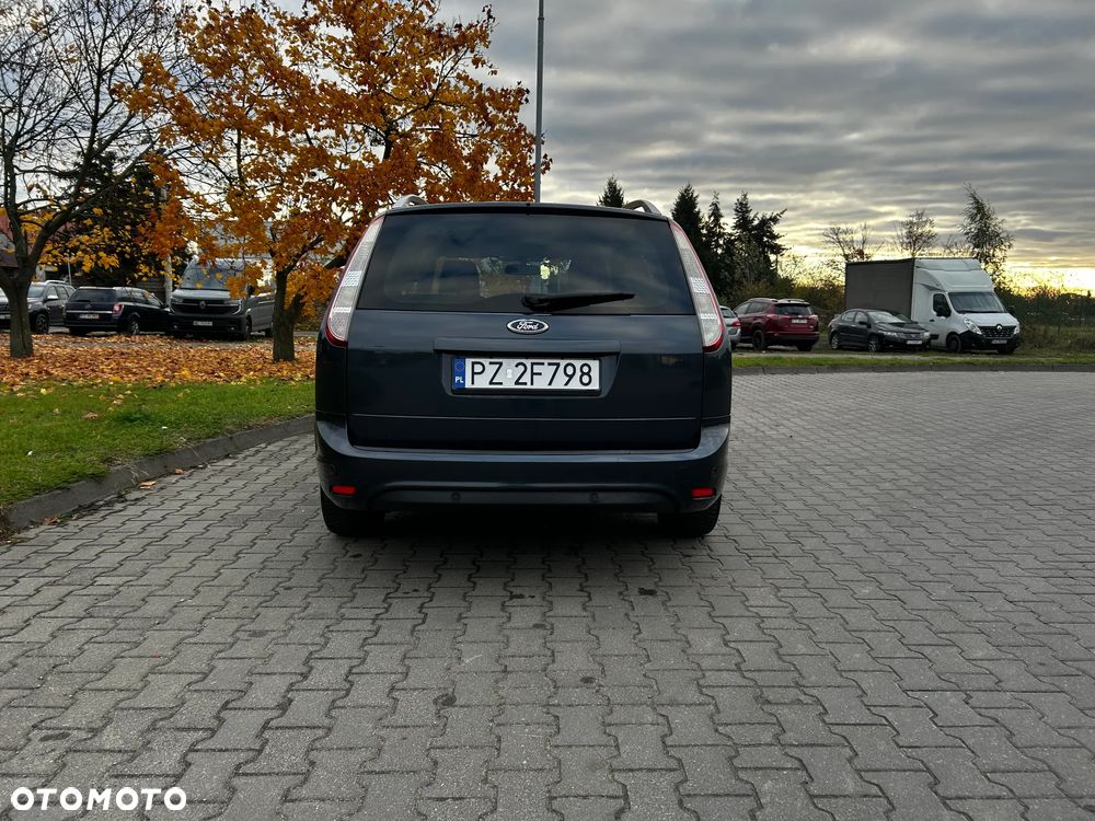 Ford Focus 1.6 TDCi Ambiente - 4