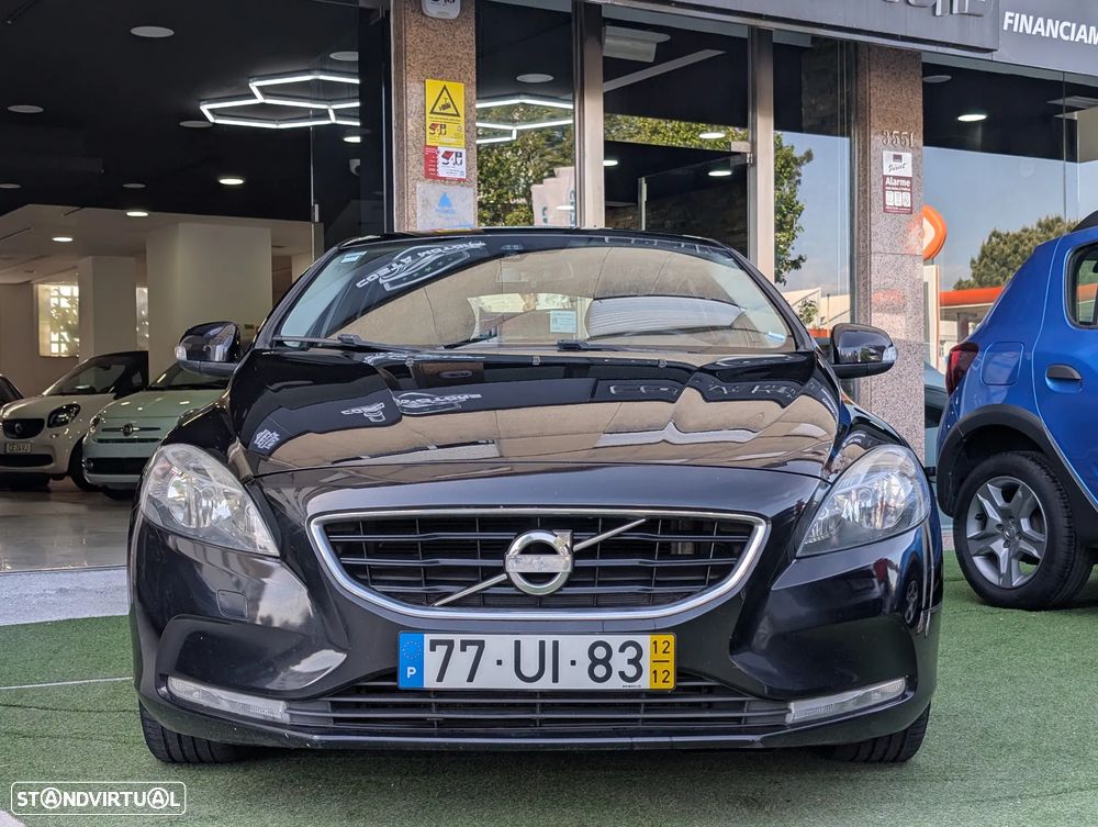 Volvo V40 D2 Momentum - 2
