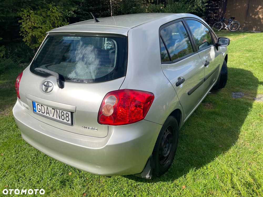 Toyota Auris 1.4 D-4D Terra - 4